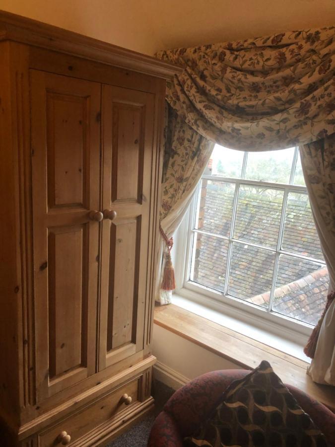The Lion Hotel Broseley Exterior photo