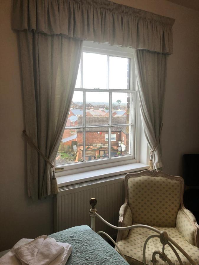 The Lion Hotel Broseley Exterior photo
